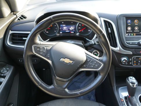 Used 2021 Chevrolet Equinox LT FWD image 16