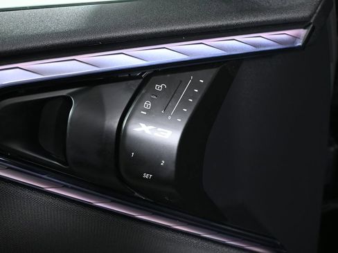 Certified 2025 BMW X3 xDrive30i w/ Premium Package image 29