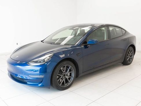 Used 2021 Tesla Model 3 Standard Range Plus RWD image 15