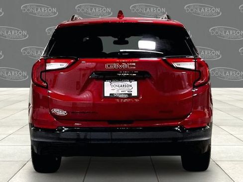 Used 2024 GMC Terrain SLE w/ Driver Convenience Package AWD/4WD image 6