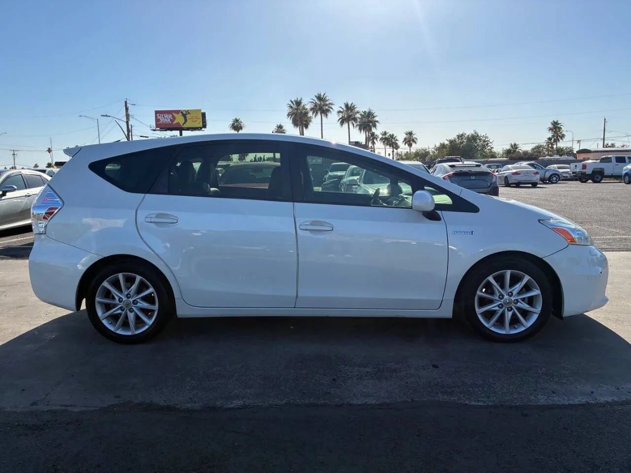 Used 2012 Toyota Prius V Five FWD image 10