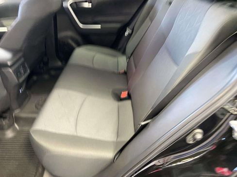 Used 2025 Toyota RAV4 XLE image 15