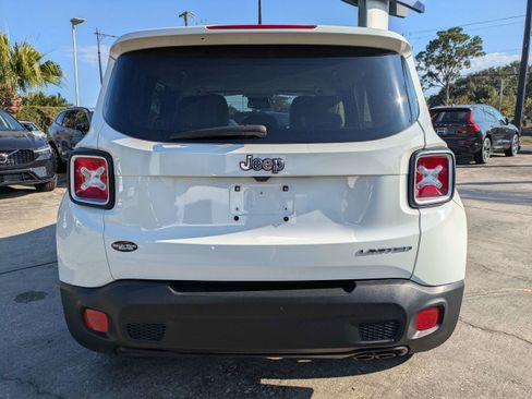 Used 2017 Jeep Renegade Limited w/ Safety & Security Group (ALP) image 5