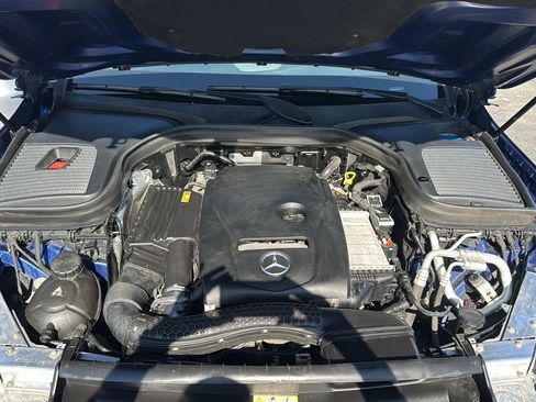 Used 2019 Mercedes-Benz GLC 300 4MATIC image 13