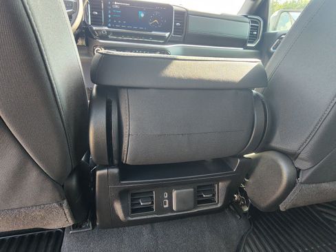 Used 2026 Chevrolet Silverado 1500 LT AWD/4WD image 21