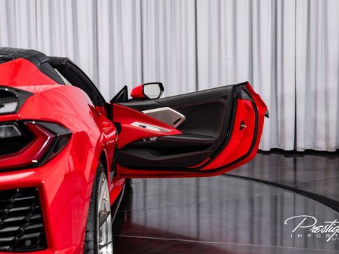 Used 2021 Chevrolet Corvette Stingray Premium Cpe w/ 3LT image 40