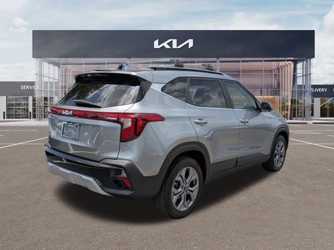 Certified 2024 Kia Seltos S FWD image 4