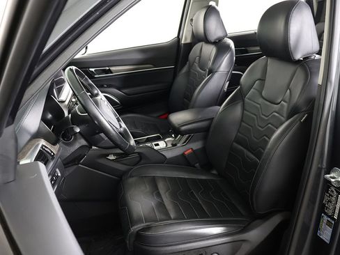 Used 2022 Kia Telluride SX w/ SX Prestige Package AWD/4WD image 36