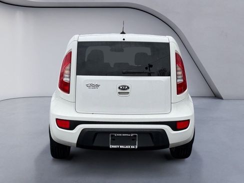 Used 2012 Kia Soul + image 4