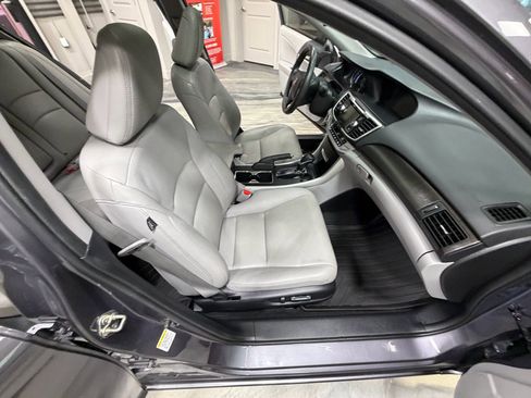 Used 2014 Honda Accord EX-L image 44