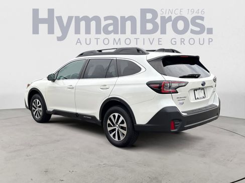 Used 2022 Subaru Outback Premium image 6