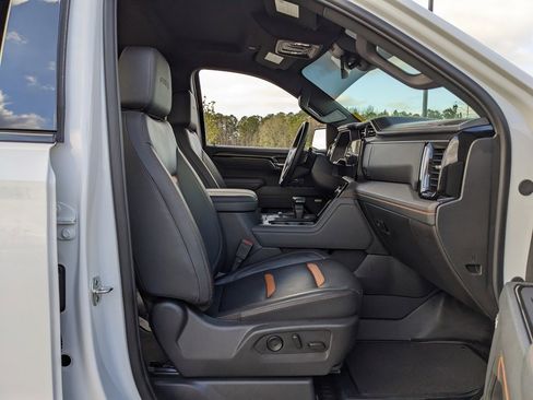 Used 2025 GMC Sierra 1500 AT4 image 52