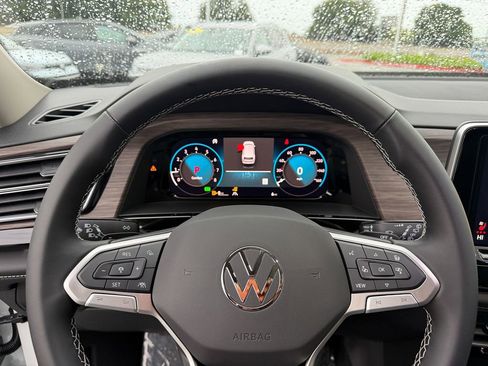New 2026 Volkswagen Atlas SEL AWD/4WD image 15