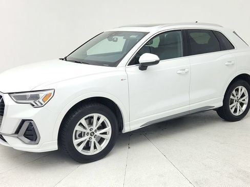 Used 2025 Audi Q3 2.0T Premium AWD/4WD image 3