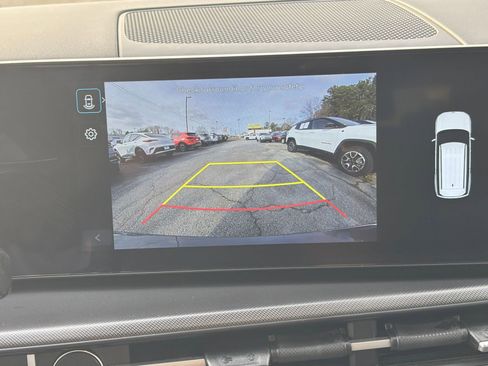 Used 2025 Hyundai Santa Fe SEL image 17