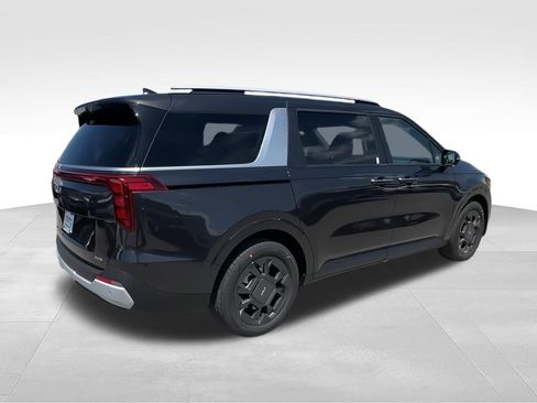 New 2026 Kia Carnival EX FWD image 8