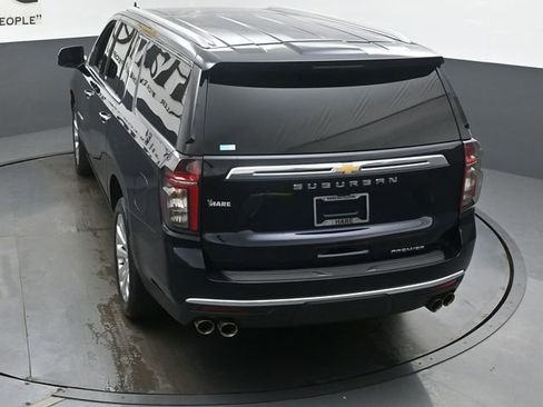 Used 2024 Chevrolet Suburban Premier w/ Premium Package 2 AWD/4WD image 62