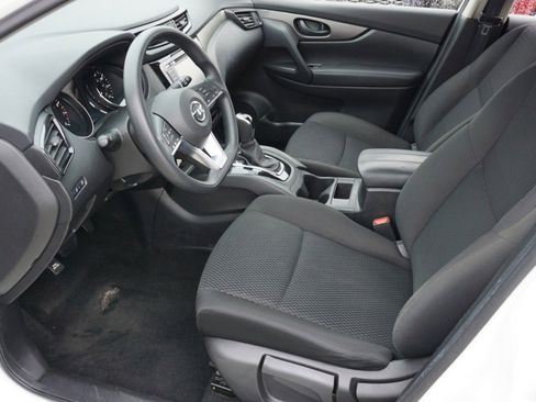 Used 2019 Nissan Rogue Sport S image 13