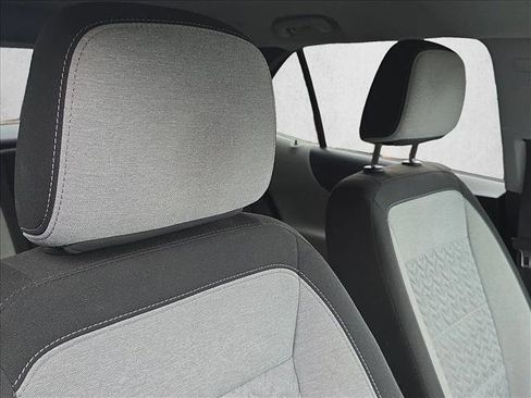 Used 2023 Chevrolet Equinox LT image 19