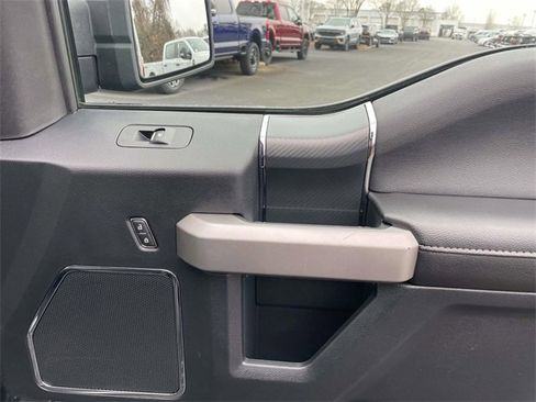 Certified 2019 Ford F150 Lariat image 28