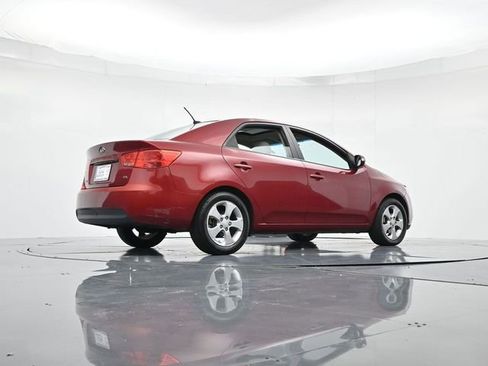 Used 2010 Kia Forte EX image 28