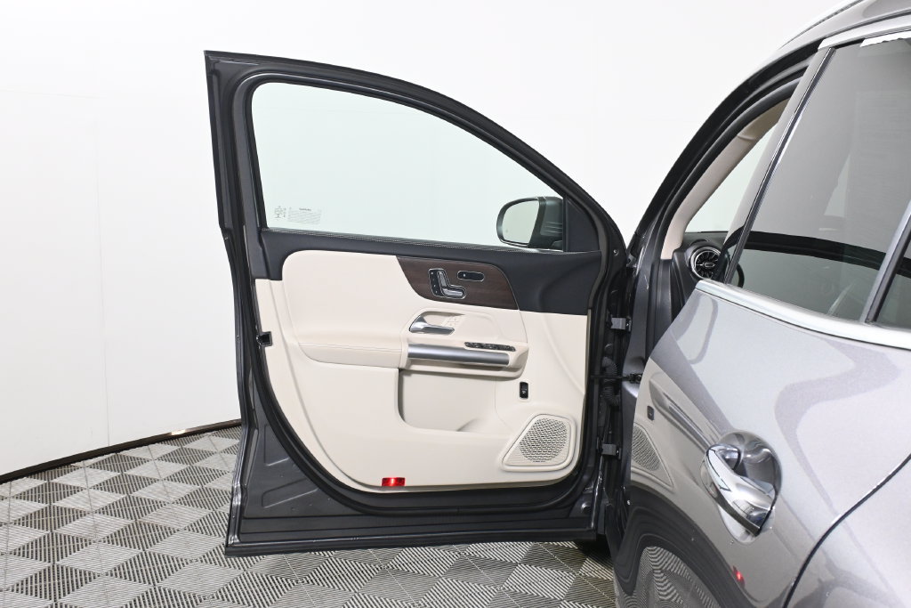 Certified 2023 Mercedes-Benz GLA 250 4MATIC image 24