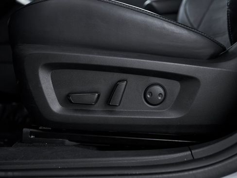 Used 2023 Mitsubishi Outlander SE image 20