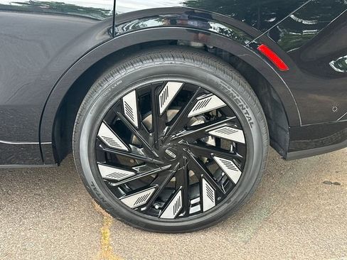 Certified 2024 Lincoln Nautilus Reserve w/ Equipment Group 202A AWD/4WD image 22