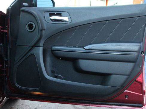 Used 2018 Dodge Charger SXT Plus w/ Blacktop Package image 40