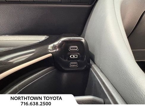 Used 2024 Toyota Crown XLE image 14