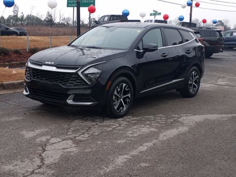 Used 2023 Kia Sportage EX image 7