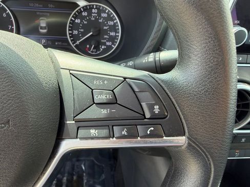 Used 2024 Nissan Sentra SV FWD image 23