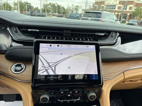 New 2025 Jeep Grand Cherokee L Summit image 25