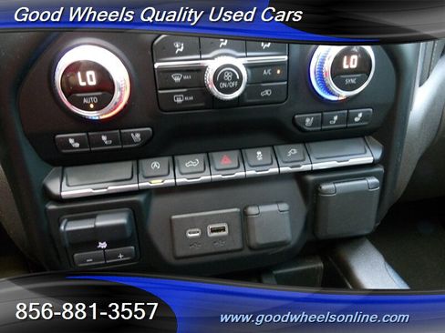 Used 2019 GMC Sierra 1500 SLT w/ SLT Convenience Package AWD/4WD image 19
