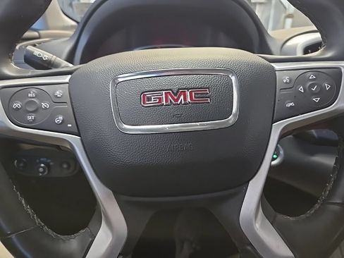 Used 2024 GMC Terrain SLT AWD/4WD image 14