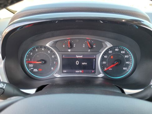 Used 2020 Chevrolet Traverse LT w/ Driver Confidence II Package AWD/4WD image 24