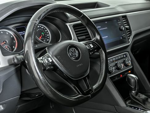 Used 2019 Volkswagen Atlas SE w/ Towing Package FWD image 18