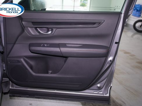 Used 2024 Honda CR-V Sport image 14