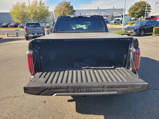 Used 2025 Toyota Tundra Limited AWD/4WD image 11