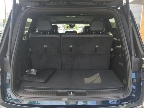 New 2026 Jeep Grand Wagoneer 4WD image 12