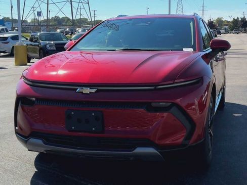 Certified 2024 Chevrolet Equinox EV LT w/ Active Safety Package 3 image 7