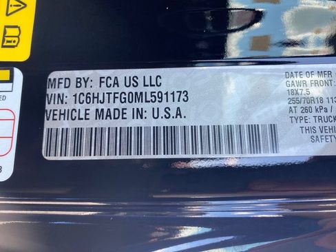 Used 2021 Jeep Gladiator Overland w/ Popular Equipment Package AWD/4WD image 22