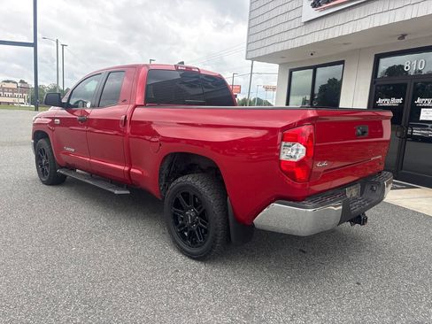 Used 2020 Toyota Tundra SR5 w/ SR5 Upgrade Package AWD/4WD image 6