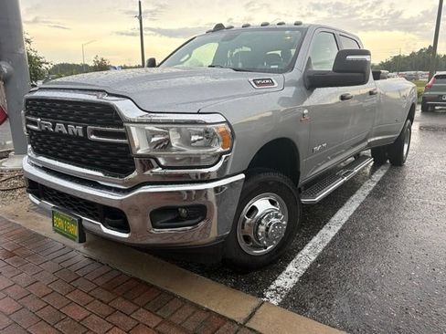 Used 2023 RAM 3500 Big Horn w/ Level 1 Equipment Group AWD/4WD image 2