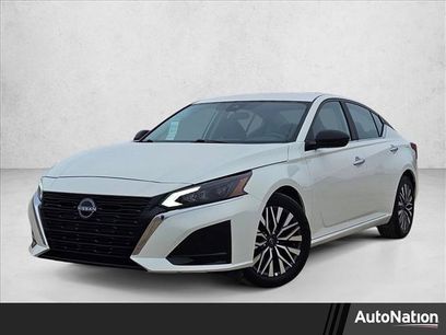 Used 2025 Nissan Altima 2.5 SV