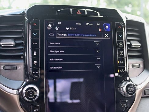 Used 2019 RAM 1500 Laramie w/ Sport Appearance Package AWD/4WD image 27