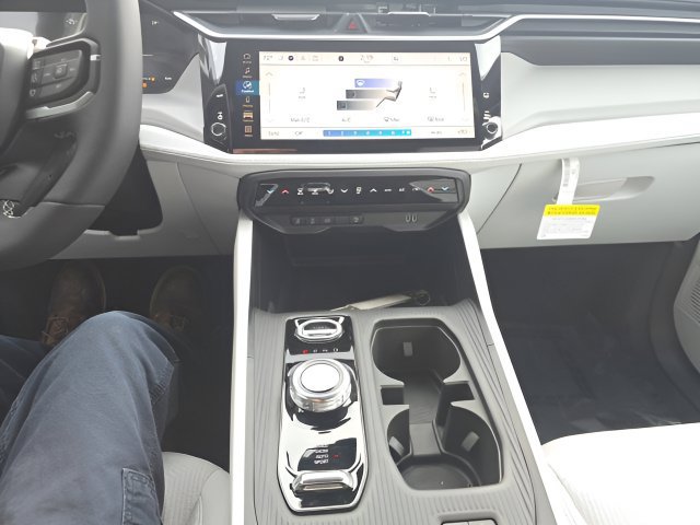 New 2026 Jeep Cherokee Laredo AWD/4WD image 22