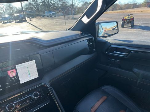 Used 2023 GMC Sierra 1500 AT4 w/ AT4 Premium Package image 26