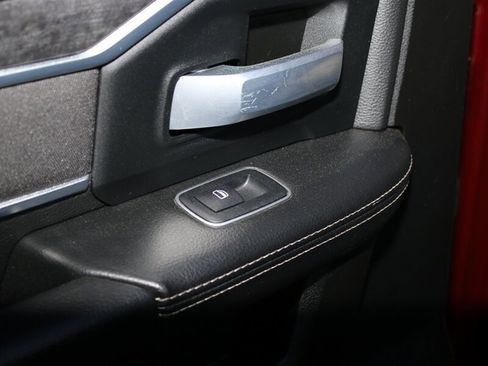 Used 2024 RAM 2500 Big Horn AWD/4WD image 40