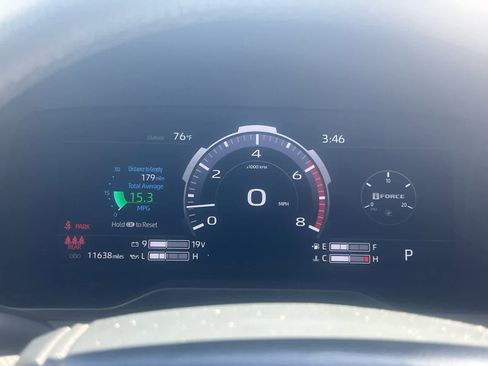 Used 2024 Toyota Tundra Limited image 23